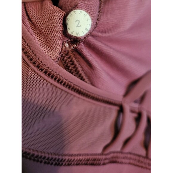 Lululemon Women's Sz 2 Mauve Dusty Rose Pink Sports Bra with Double Back Straps - Picture 4 of 4